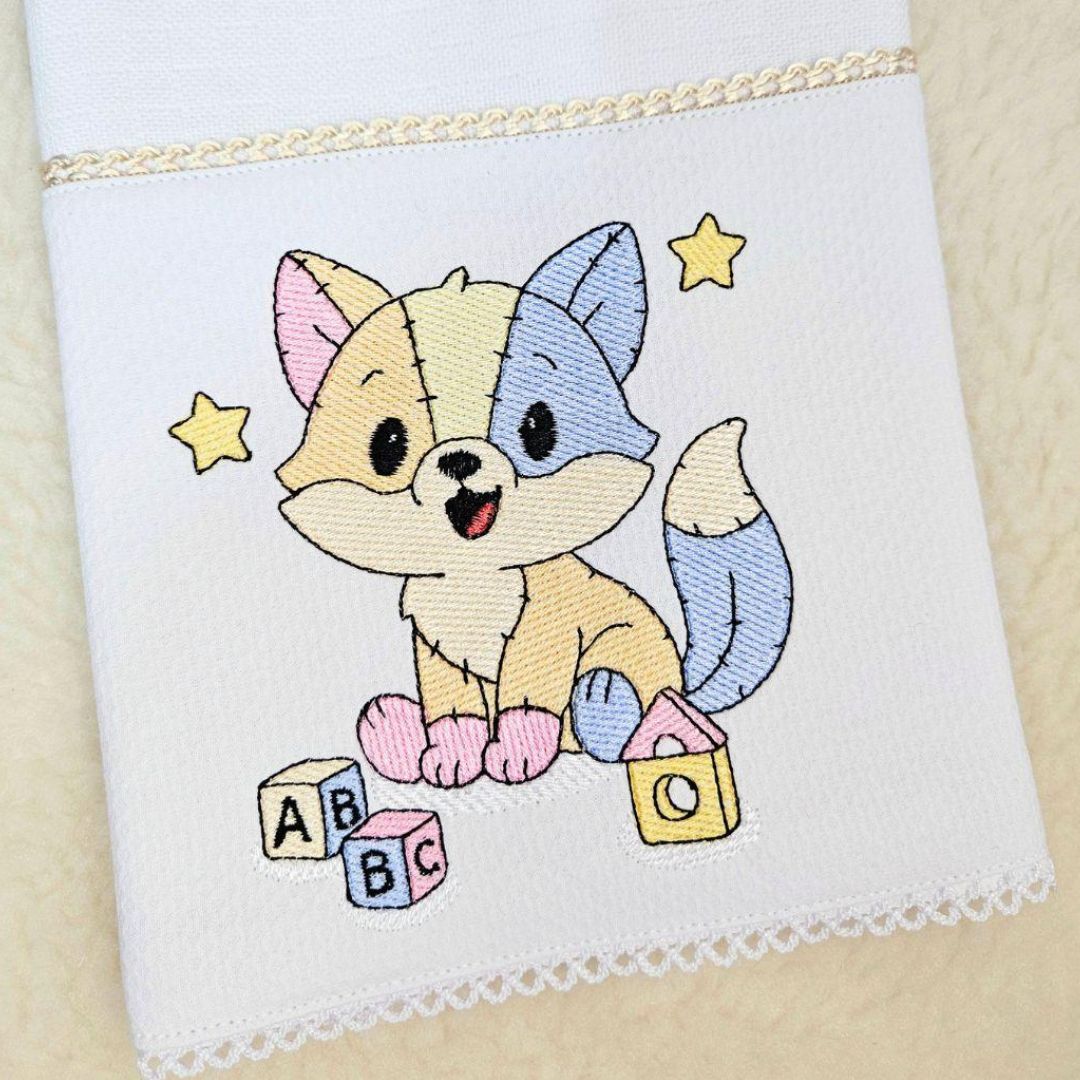 Raposa em Patchwork com Brinquedos