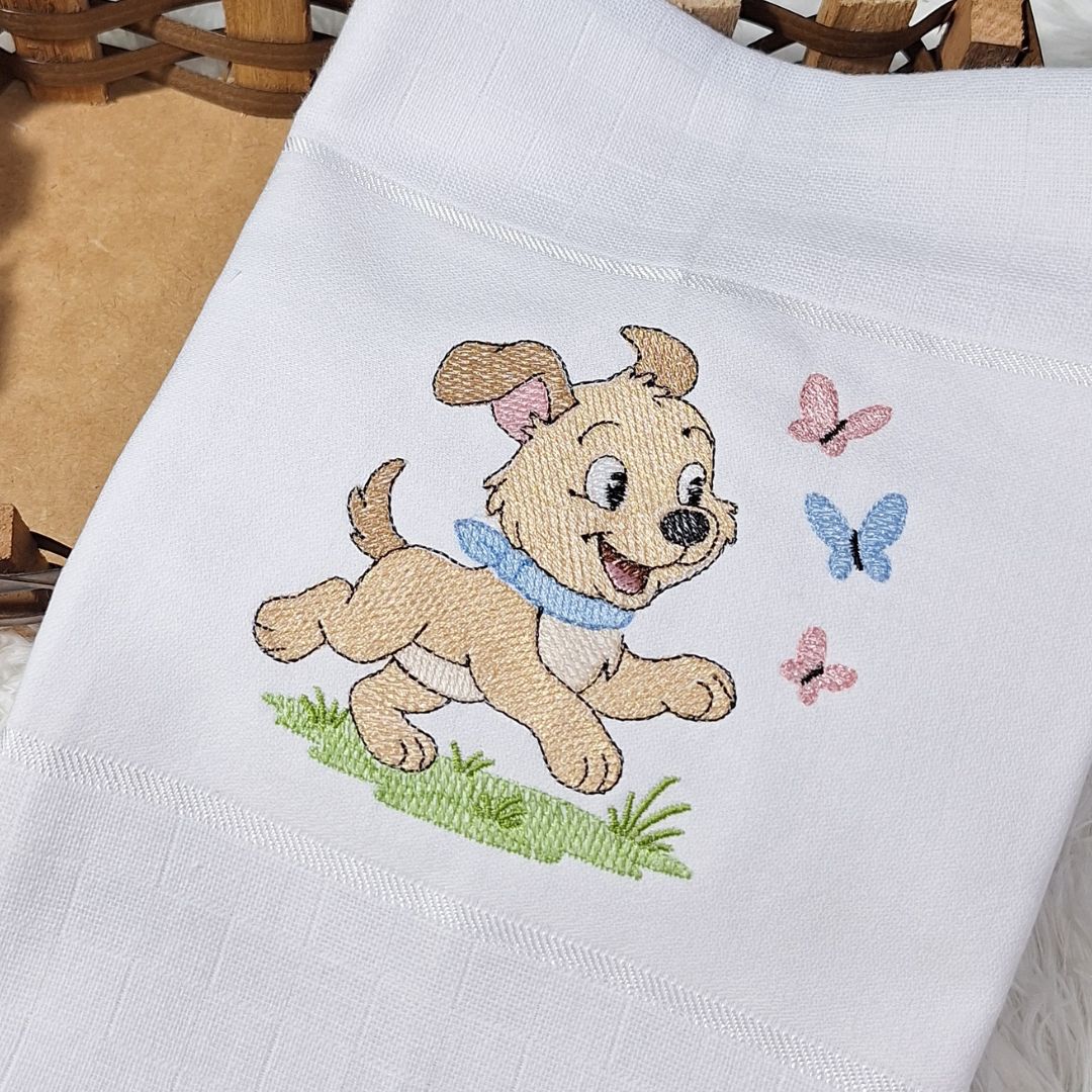 Cachorrinho com Borboletas