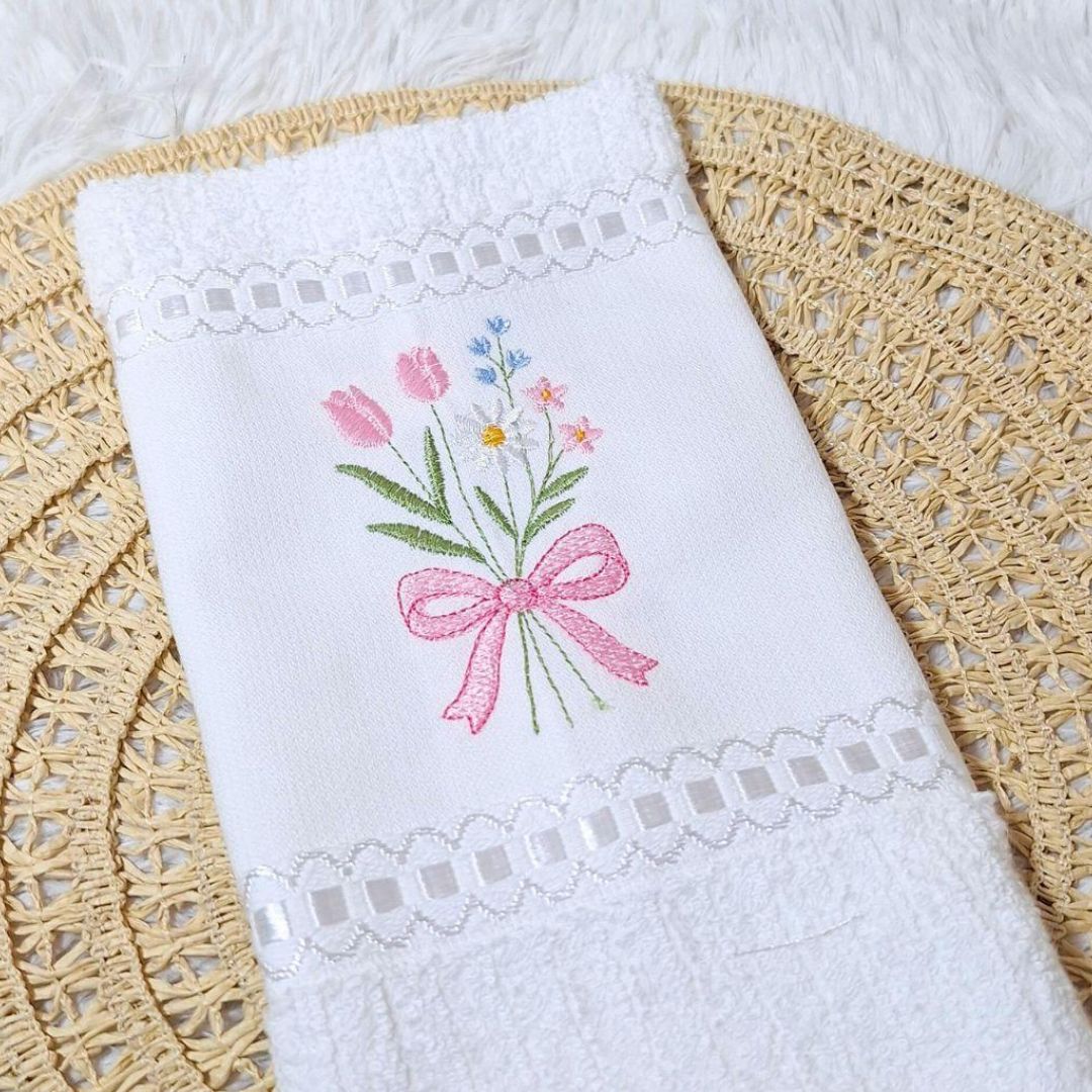Bouquet de Flores com Laço