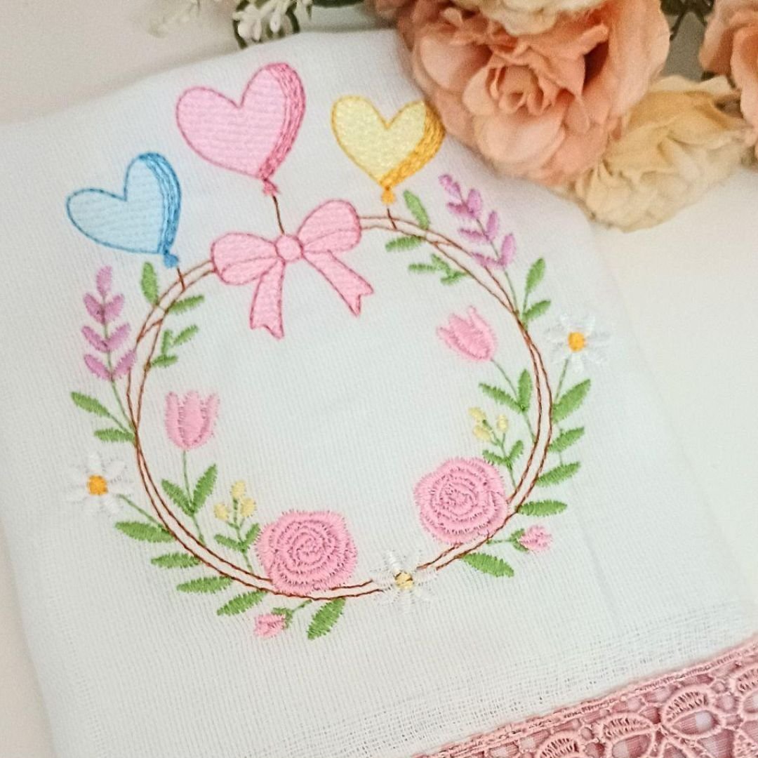 Guirlanda Floral com Balões