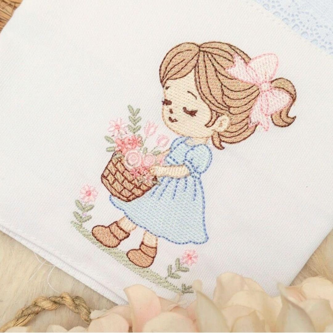 Menina com Cesta de Flores