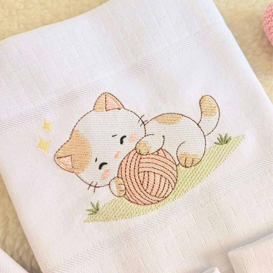 Gatinho com Novelo