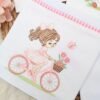 Matriz de Bordado Menina na Bicicleta